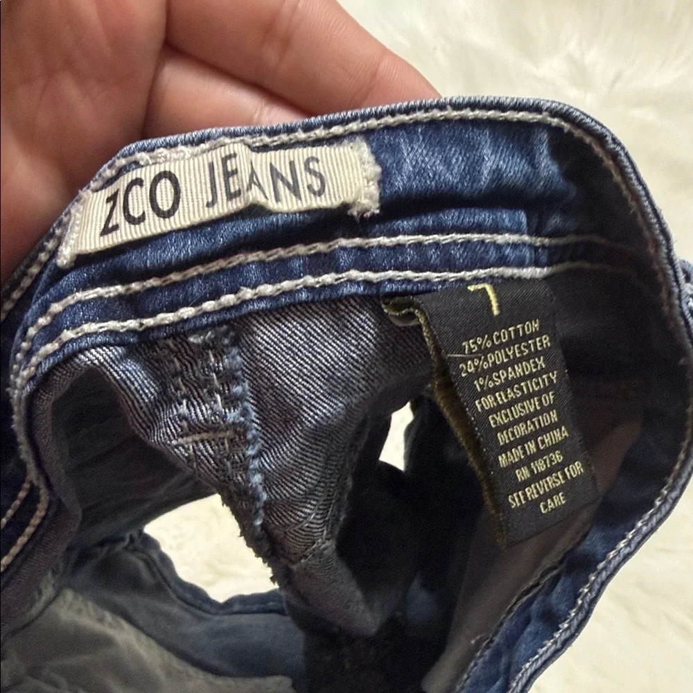 Kids Denim Shorts with Embellished Pockets B5 - Picture 2 of 2